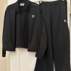 Adidas lace siding track suit
